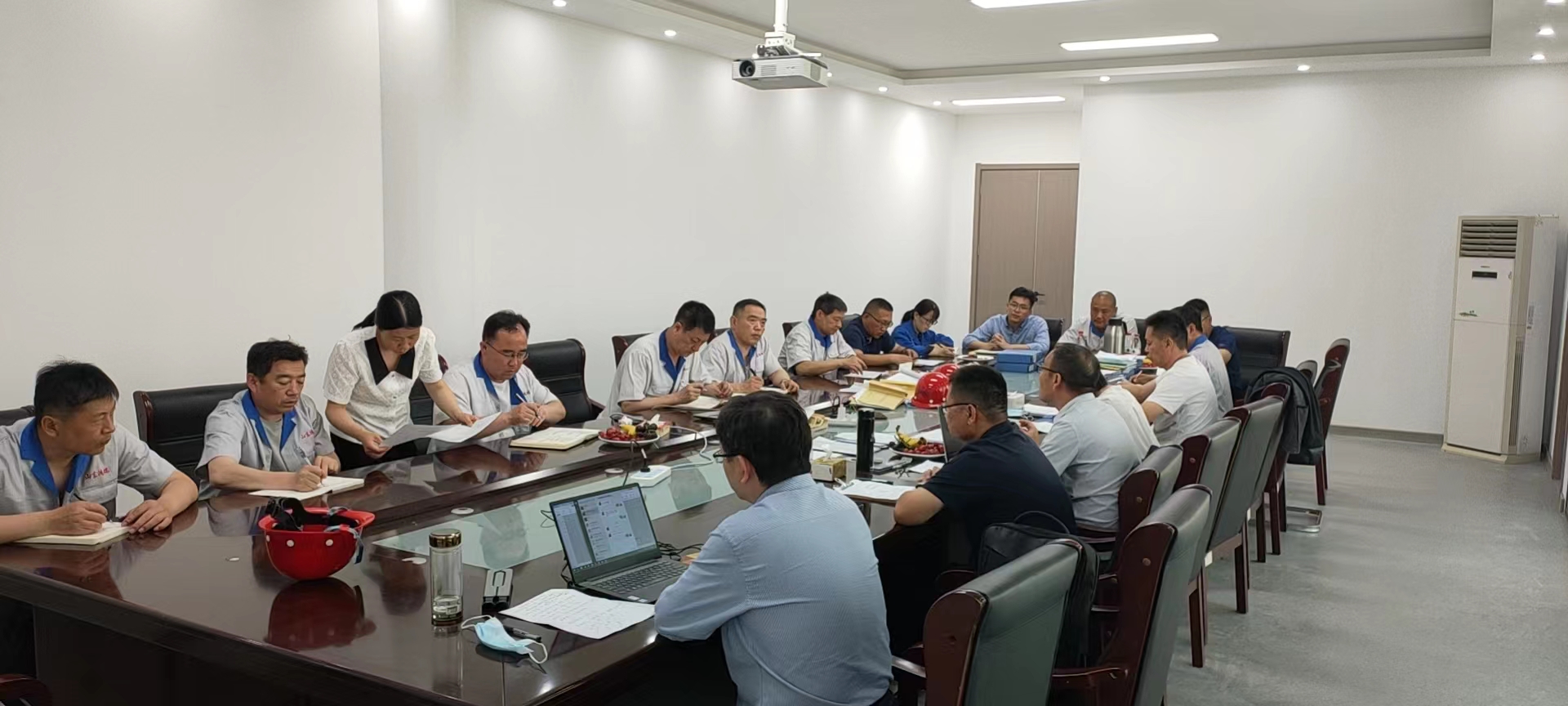 喜訊！鴻瑞公司順利通過(guò)北京恩格威認證中心四個(gè)管理體系的現場(chǎng)審核。